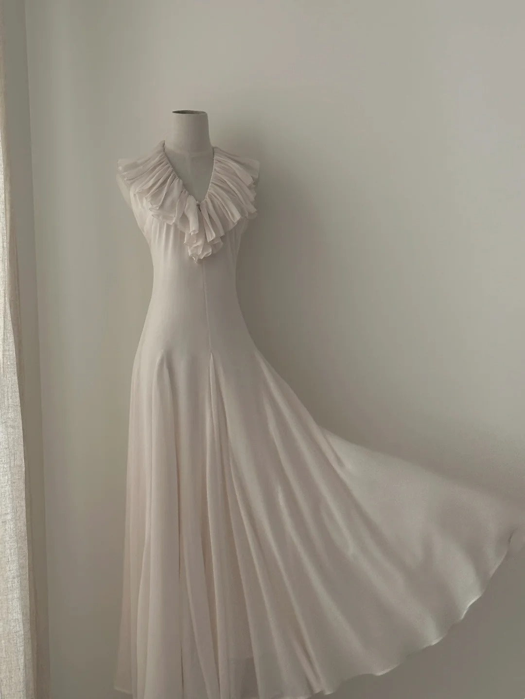 Elegant Prom Dress A Line V-neck Pleated Evening Dress Birthday Party Dress D3365