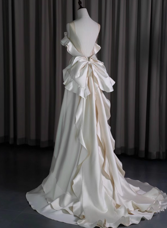 New Arrival Wedding Dress A Line Crew Neck Ruffle Wedding Dress D3477