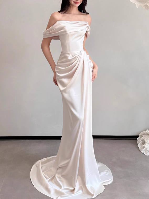 Minimalist Wedding Dress Off Shoulder Pleated Wedding Dress D3507