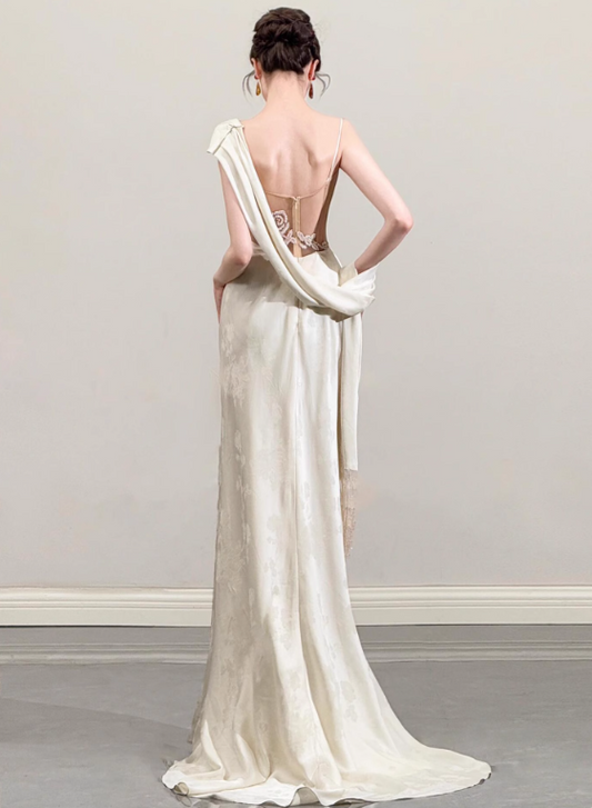 New Arrival Wedding Dress Asymmetrical Neck Pleated Wedding Dress D3508