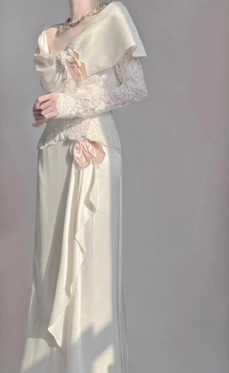 New Arrival Wedding Dress Off Shoulder Lace Pleated Wedding Dress D3590