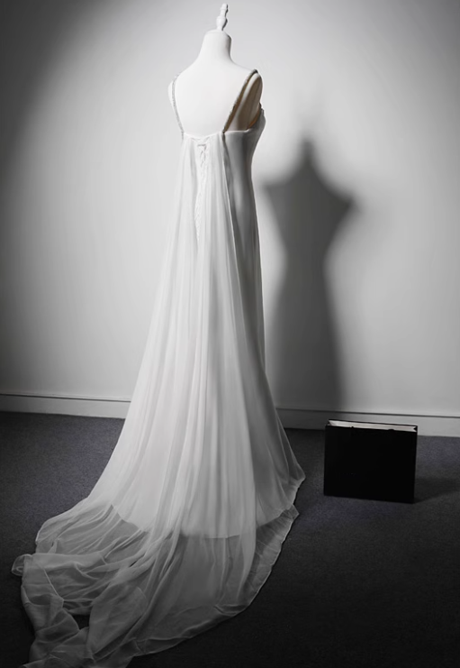 Minimalist Wedding Dress A Line Spaghetti Straps Wedding Dress D3634
