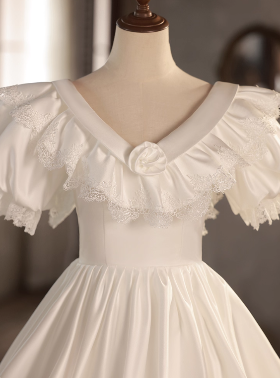 Retro Wedding Dress V-neck Pleated Wedding Dress D3682