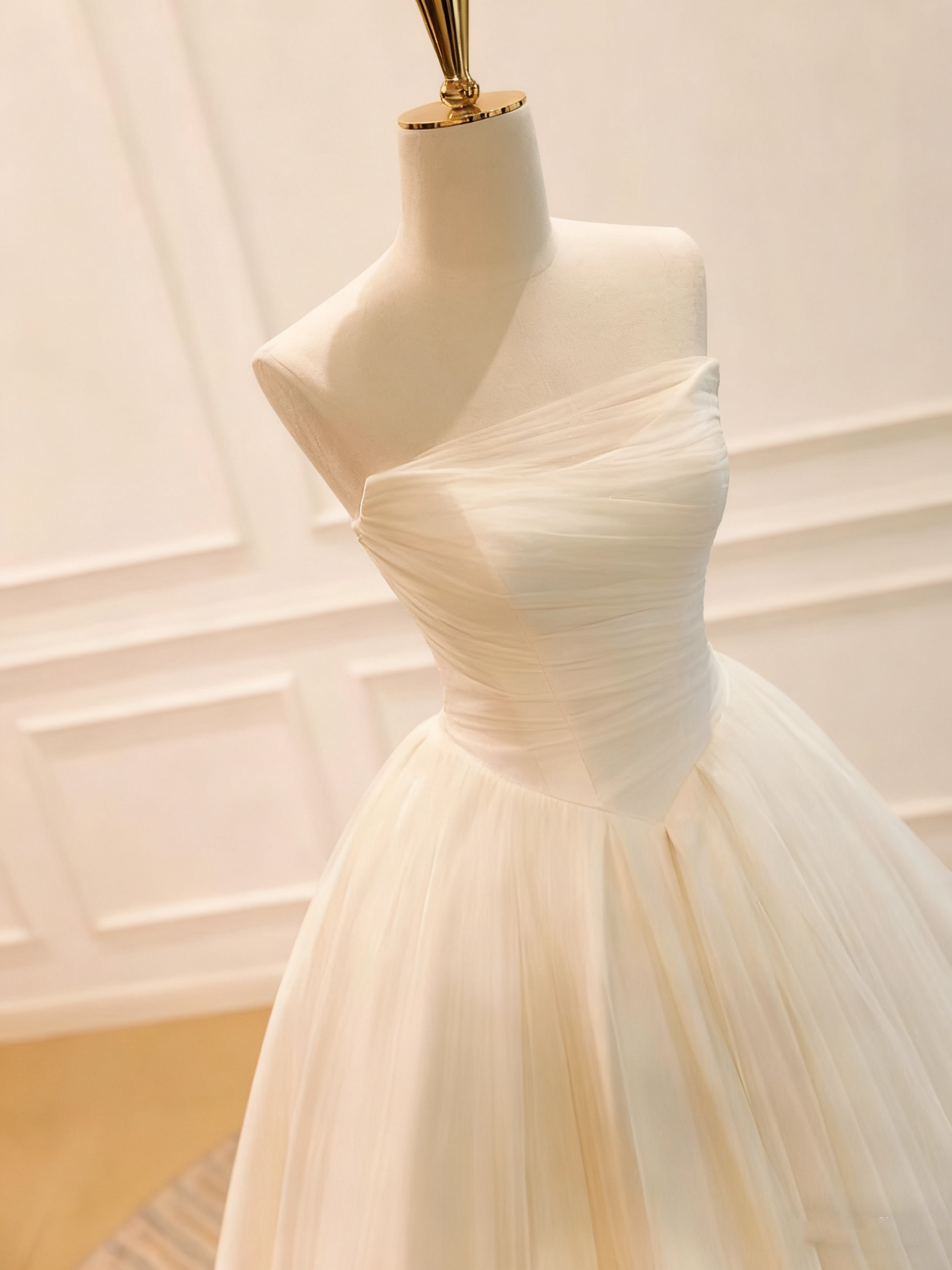 Minimalist Wedding Dress Strapless Tulle Pleated Wedding Dress D3771