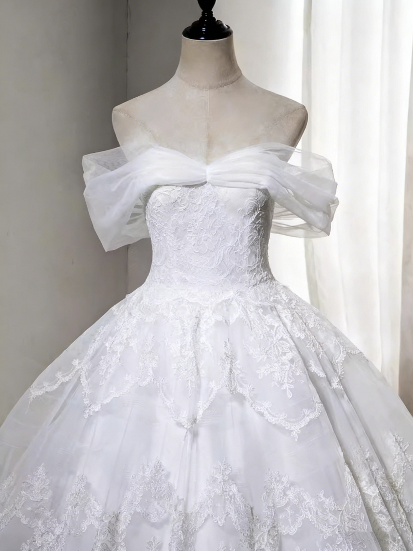 New Design Wedding Dress Off Shoulder Tulle Lace Wedding Dress D3897