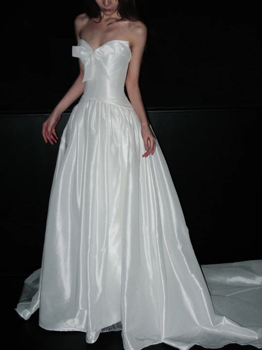 Elegant Wedding Dress Satins Sweetheart Pleated Wedding Dress D4073
