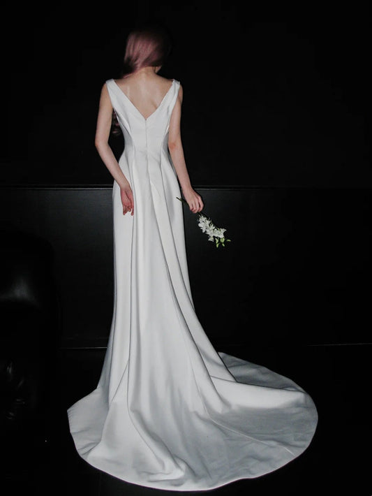 Minimalist Wedding Dress Sweetheart Pleated Wedding Dress D4081