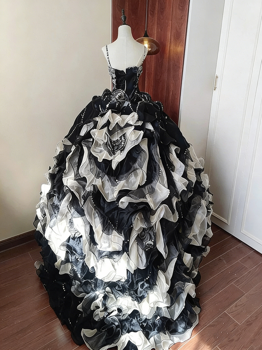 Gorgeous Prom Dress Spaghetti Straps Ruffle Tiered Ball Gown Evening Dress Sweet 16 Dress Birthday Party Outfits D4082