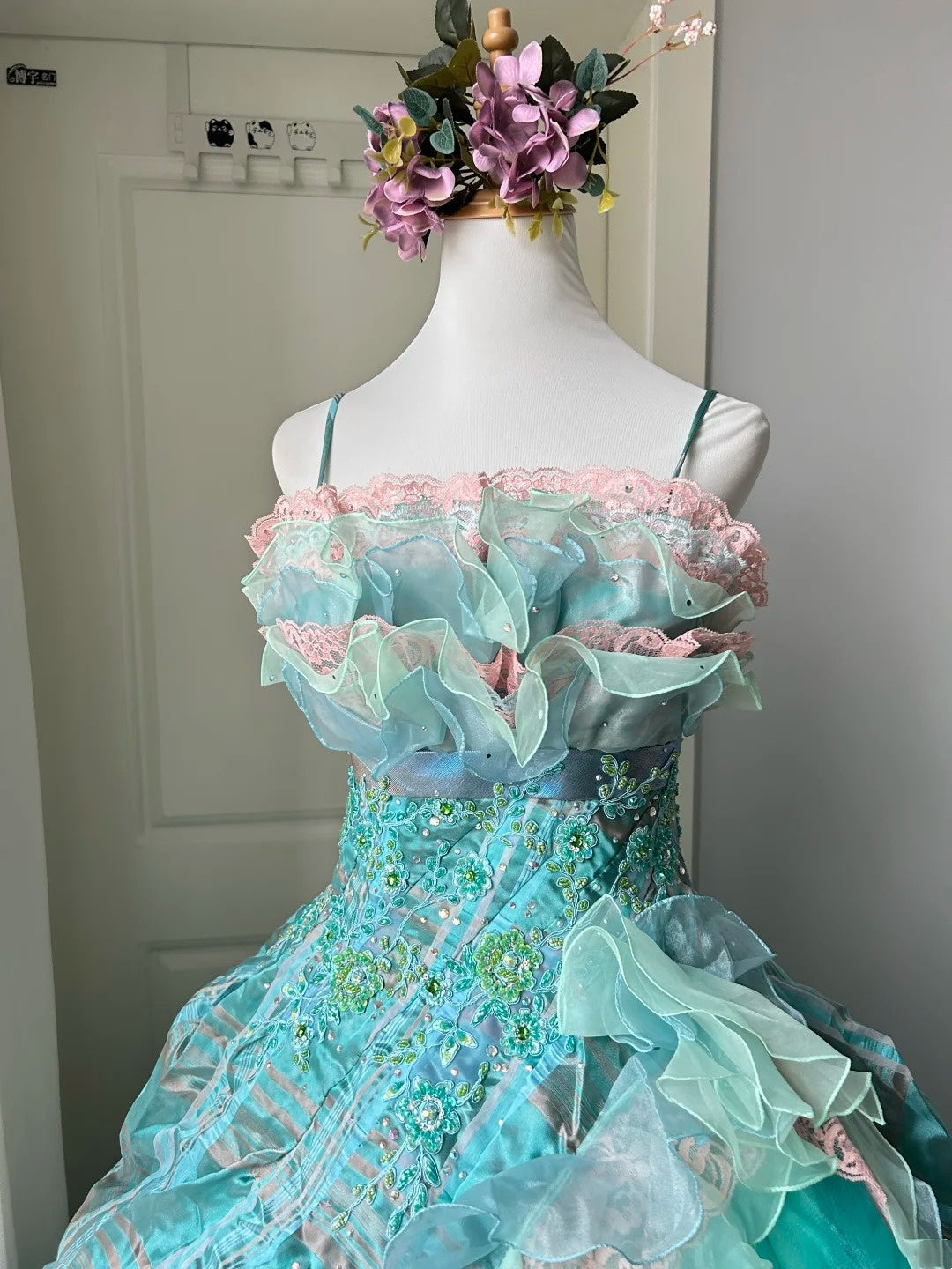 New Arrival Prom Dress Spaghetti Straps Pleated Ball Gown Evening Dress Quinceanera Dress D4122