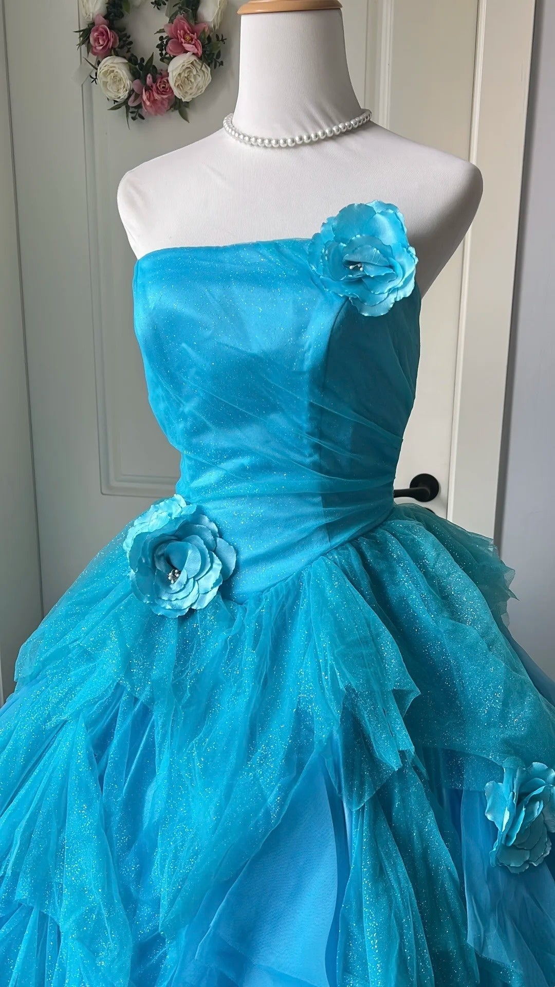 Charming Prom Dress Strapless Pleated Tulle Ball Gown Evening Dress Quinceanera Dress D4134