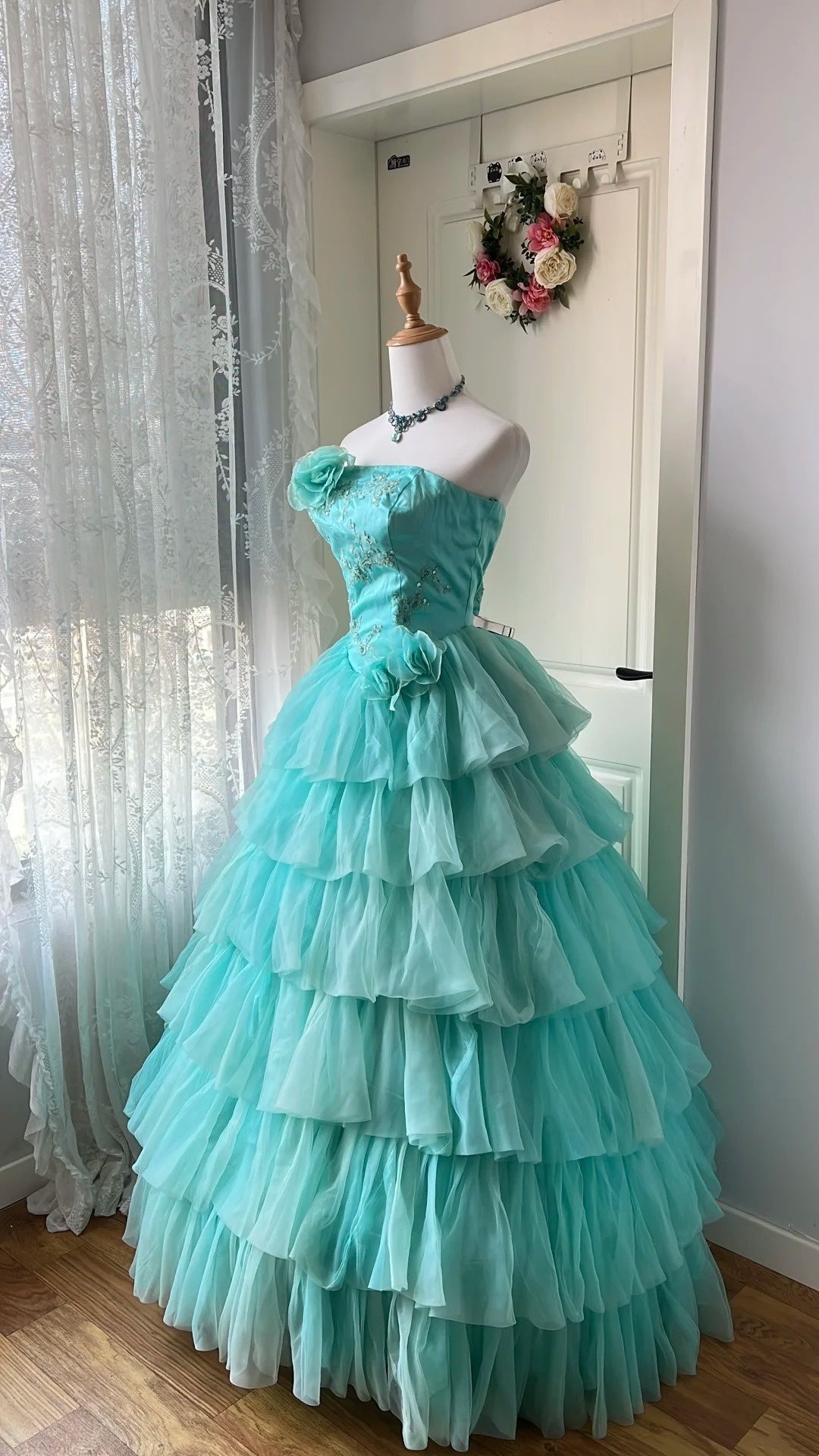 Pretty Prom Dress Strapless Pleated Tiered Ball Gown Evening Dress Sweet 16 Dress D4135