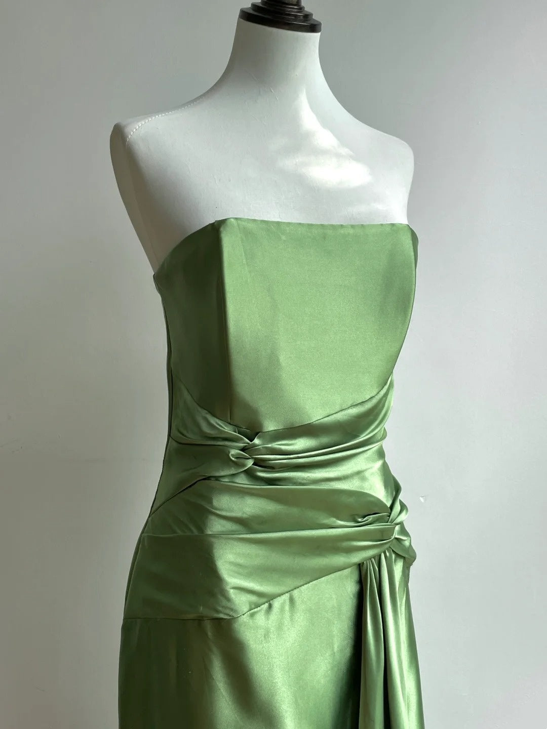 Minimalist Prom Dress Strapless Pleated Gala Dress Evening Dress Formal Dress D4229