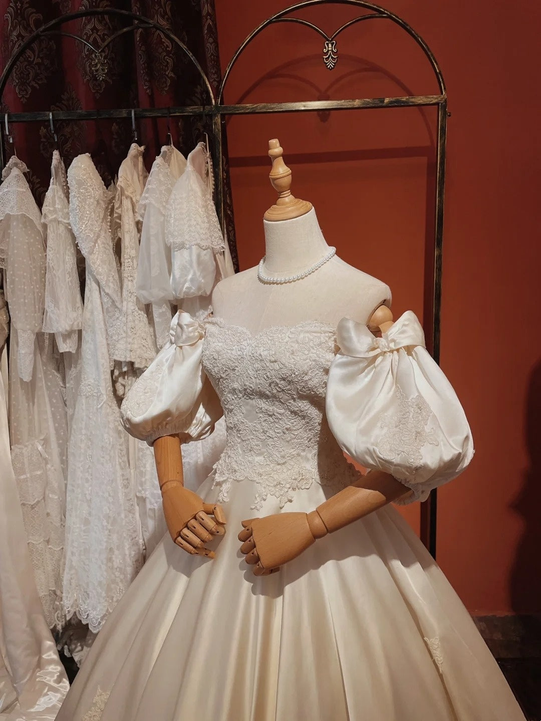 Vintage Wedding Dress Off Shoulder Pleated Wedding Dress D4375