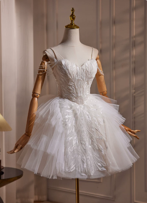 Dreamlike Homecoming Dress Spaghetti Strap Lace Short Prom Dress Back to School Outfits Party Dress D6058