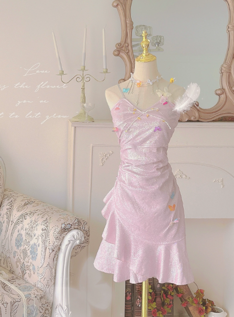 Cuteute Homecoming Dress Spaghetti Straps Sequins Pleated Prom Dress Back to School Outfits Party Dress D6119