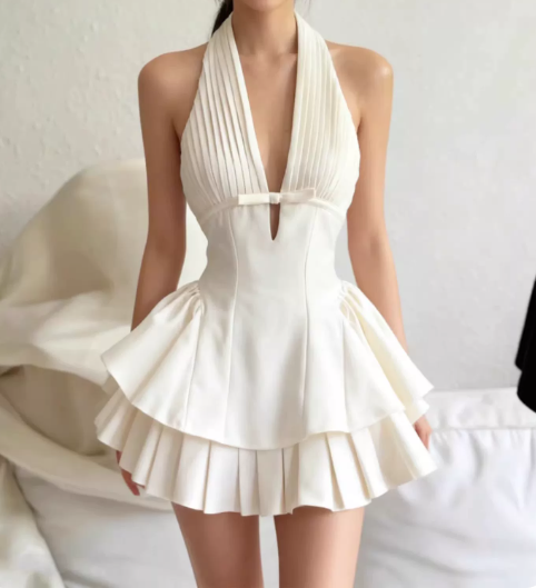 Simple Homecoming Dress Halter Pleated Prom Dress Back to School Outfits Party Dress D6263