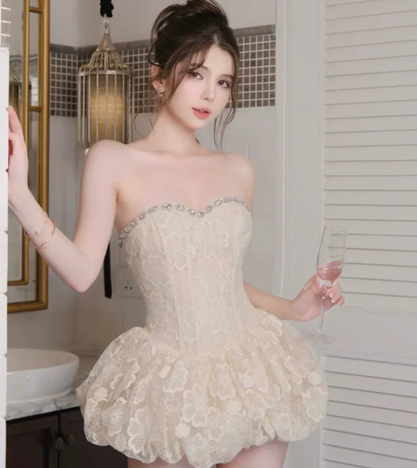 Pretty Homecoming Dress Sweetheart Rinestone Prom Dress Back to School Outfits Party Dress D6277