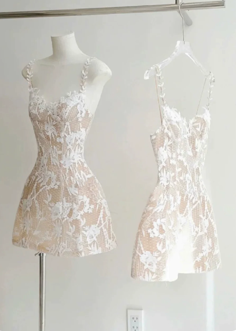 Stunning Homecoming Dress Spaghetti Strap Lace Prom Dress Back to School Outfits Party Dress D6288