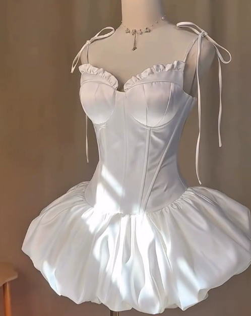 Elegant Homecoming Dress Spaghetti Strap Prom Dress Back to School Outfits Party Dress D6303