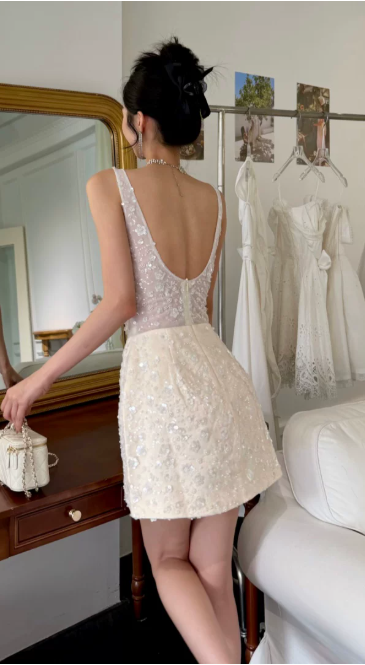 Pretty Homecoming Dress V Neck Applique Prom Dress Back to School Outfits Party Dress D6322