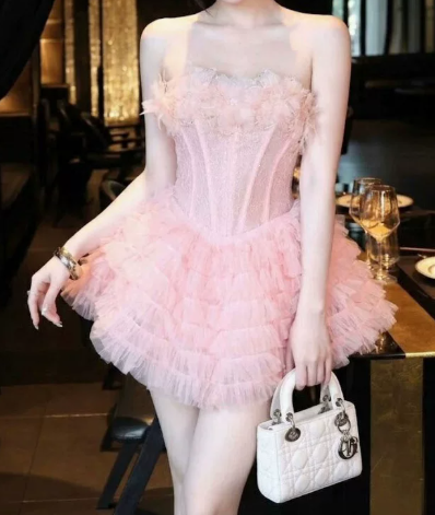 Charming Homecoming Dress Sweetheart Lace Cascade Back to School Outfits Party Dress D6509