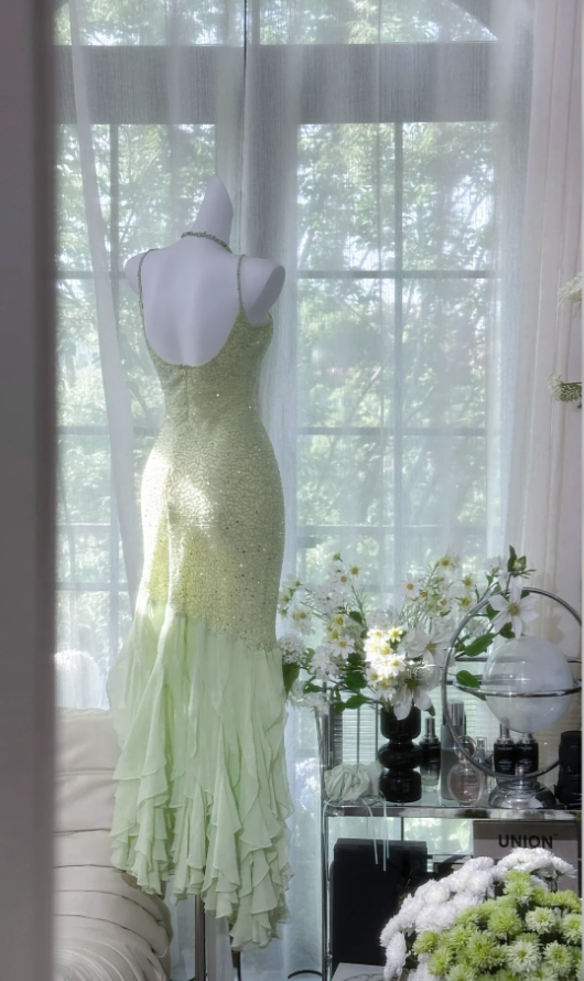 Pretty Spaghetti Straps Light Green Chiffon Beaded Ruffles Mermaid Evening Dress Long Party Dress D1555