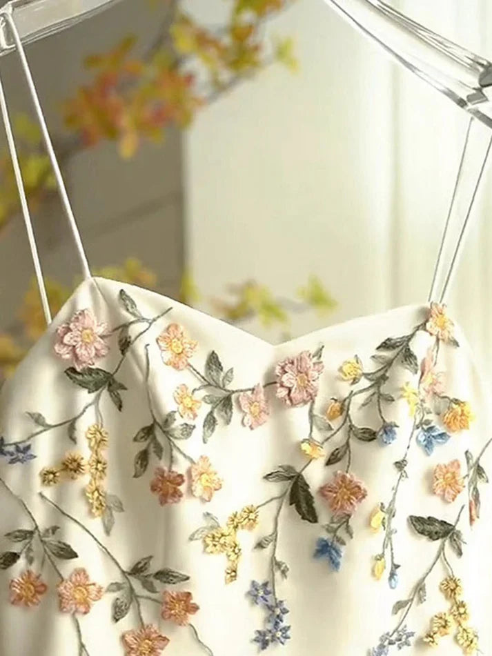 Vintage Beige Spaghetti Strap Floral Applique Design Elegant A-Line Evening Dress Prom Dress D1581
