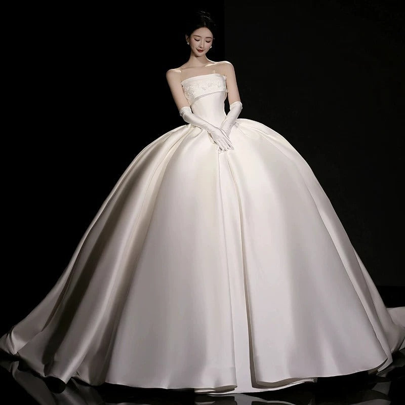 Luxury Ball Gown Strapless Sleeveless Satin White Wedding Dresses Brides Dress