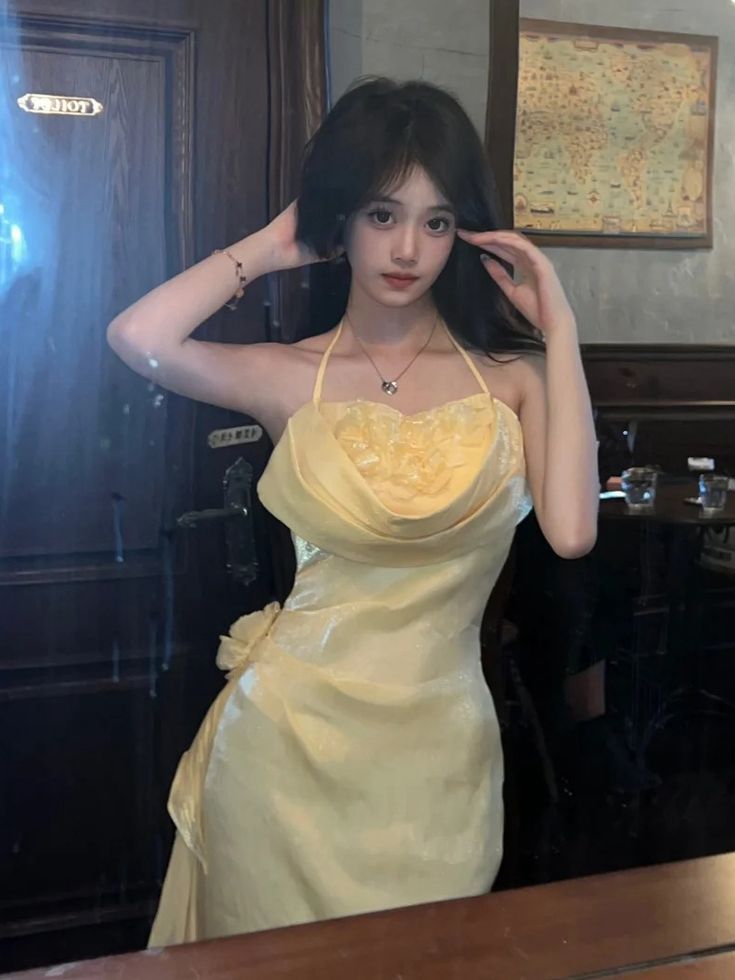 Vintage Yellow Halter Neck Floral Prom Gown Fairy Princess Prom Dress