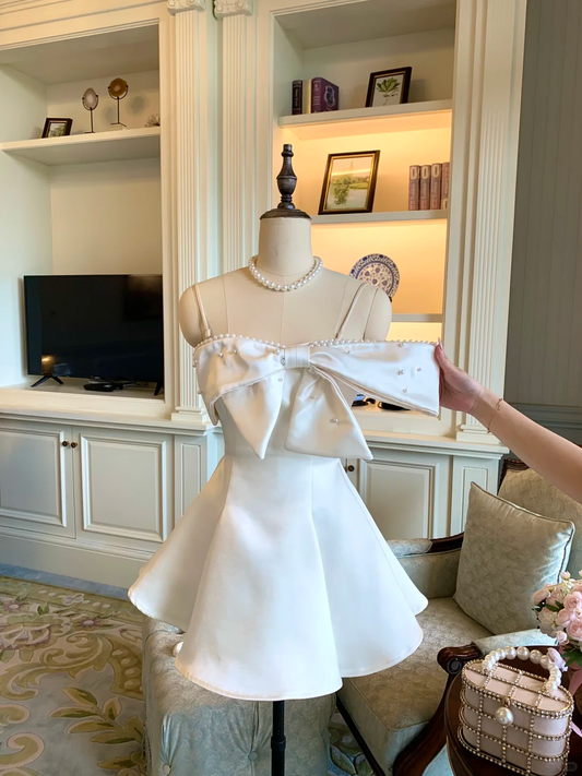 Elegant Bow Satin Beaded A Line Short Birthday Party Dress White Homecoming Dress D242
