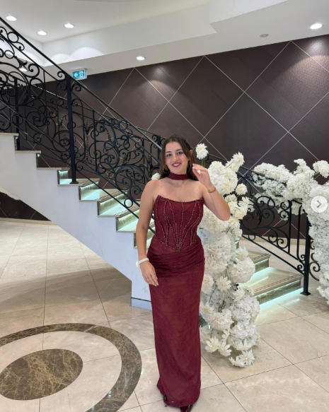 Vintage Burgundy Strapless Lace Beaded Long Wedding Guest Dress Formal Evening Dress Party Gown