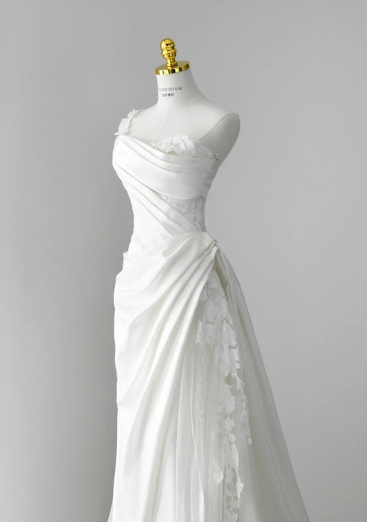 Elegant White Wedding Dress Tulle Satin Sheath Bridal Gowns Sleeveless Birdal Dress DP05202
