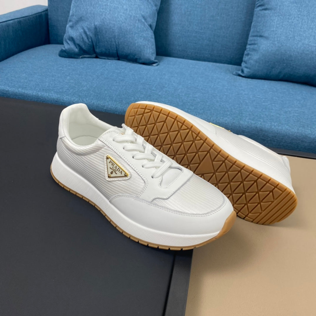 PRA SNEAKER IN WHITE CALFSKIN AND FABRIC WITH GOLDEN LOGO