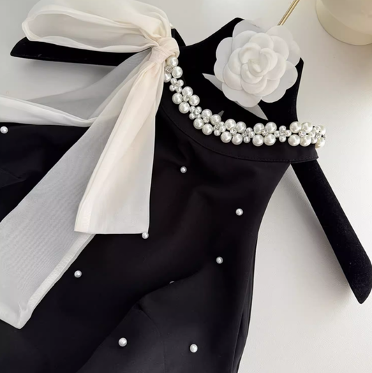 Bowknot halter neck black suspender dress 2025 slim A-line skirt beaded diamond bottoming skirt R0283