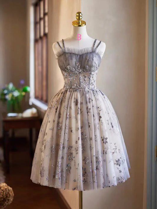 Chic Homecoming Dress Spaghetti Straps Tulle Applique Short Prom Dress Back to School Outfits Party Dress D6040