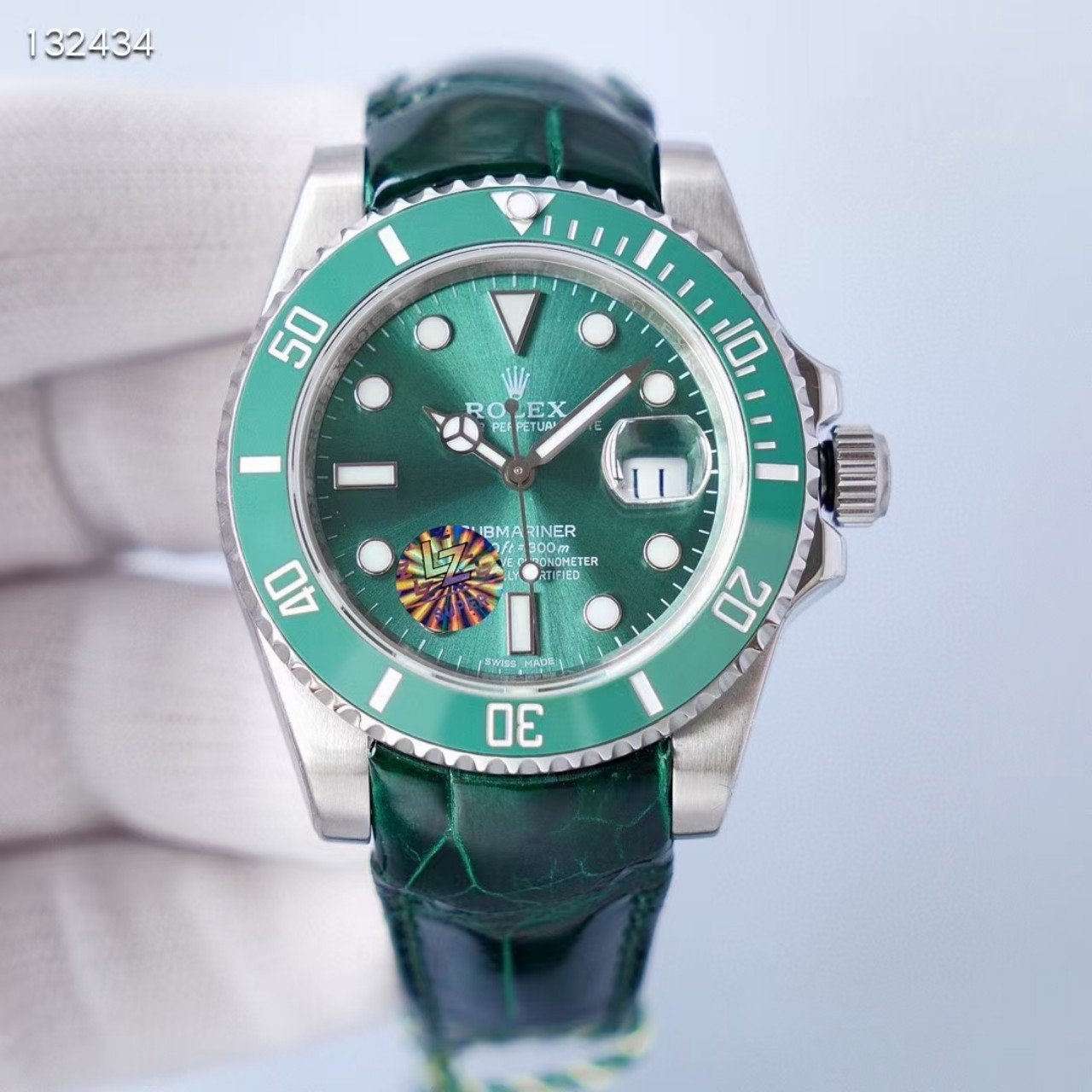 SUBMARINER DATE BLACK DIAL LEATHER STRAP