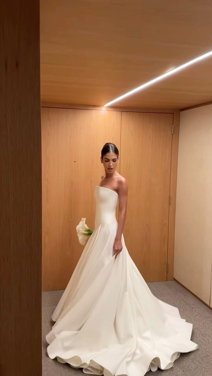 Vintage A line Strapless Long Simple Wedding Dresses       S6790