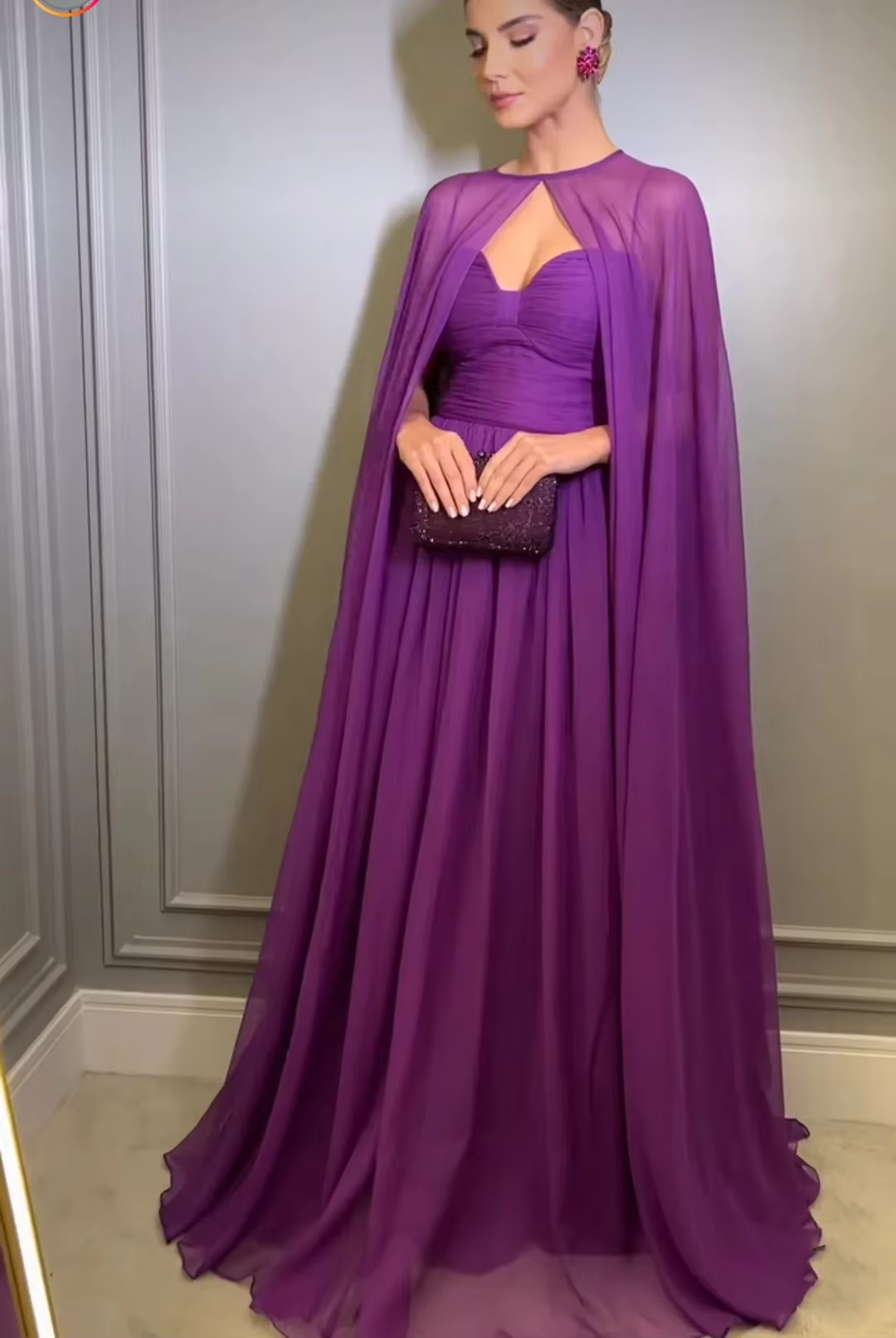 Elegant Purple Chiffon Long Evening Dress with Cape A Line Pleated Floor Length Formal Prom Gown