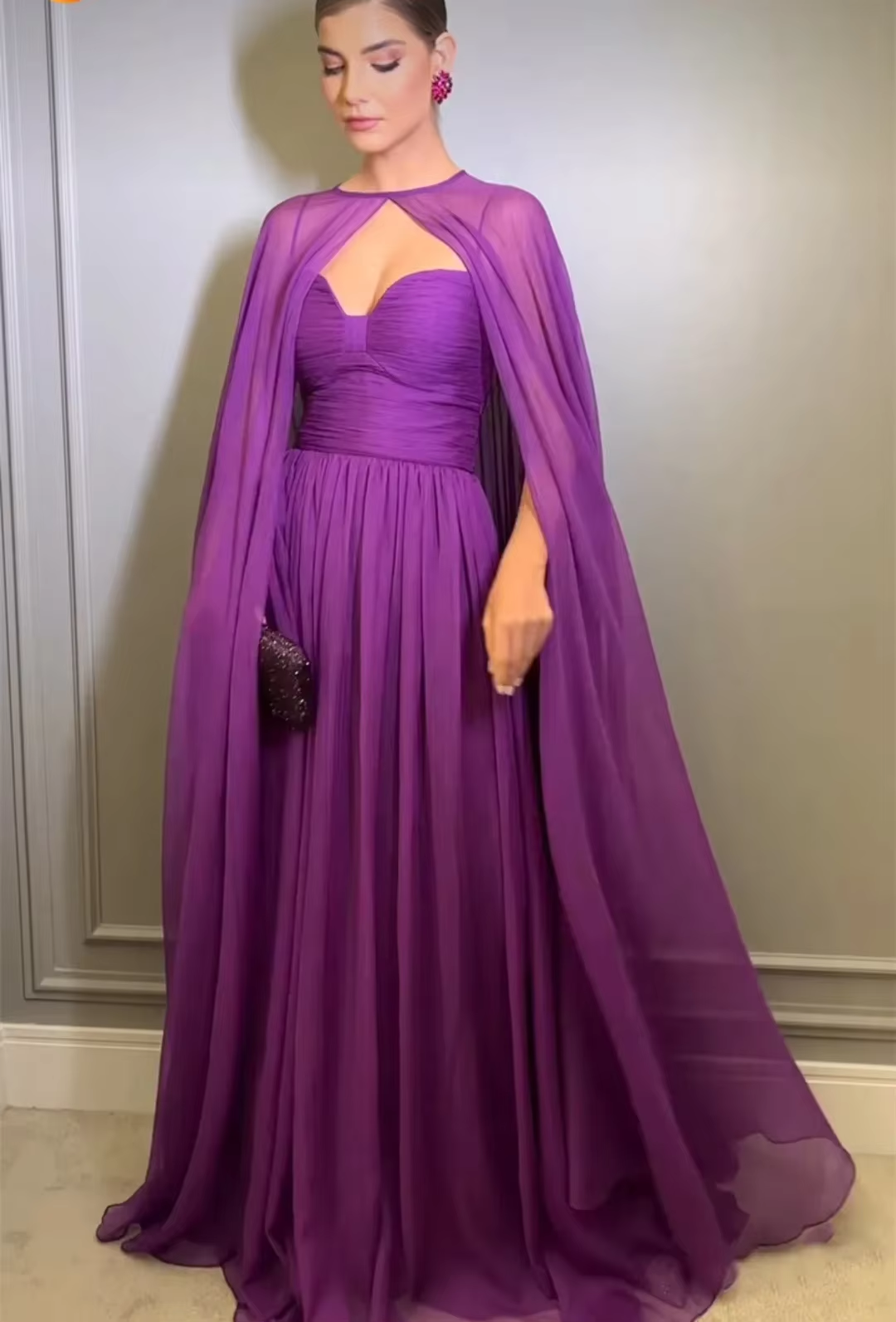 Elegant Purple Chiffon Long Evening Dress with Cape A Line Pleated Floor Length Formal Prom Gown