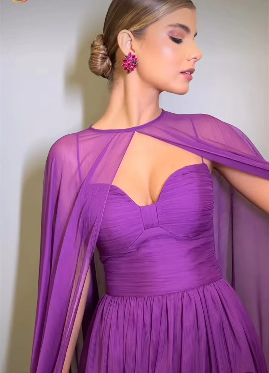 Elegant Purple Chiffon Long Evening Dress with Cape A Line Pleated Floor Length Formal Prom Gown