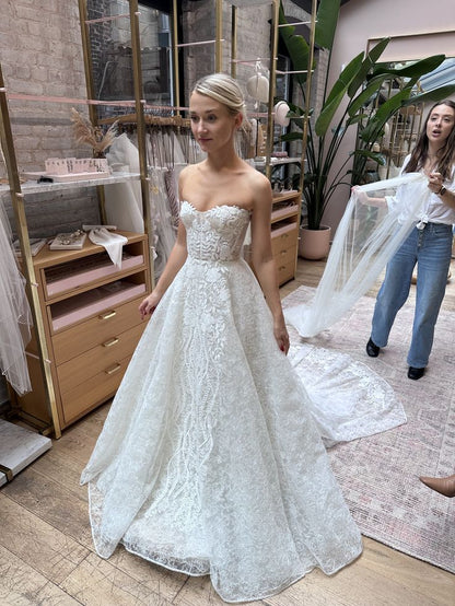 Vintage Strapless Lace Long Wedding Dresses Bridal Gown