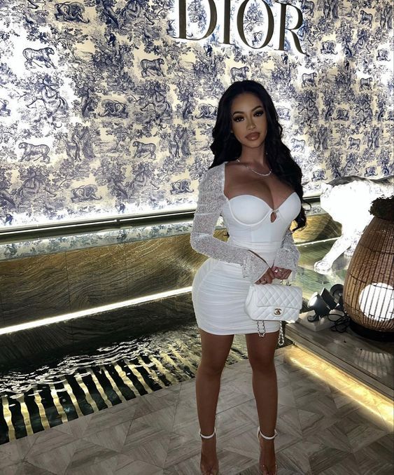 Simple Sheath Long Sleeves White 18th Birthday Dresses        S6200