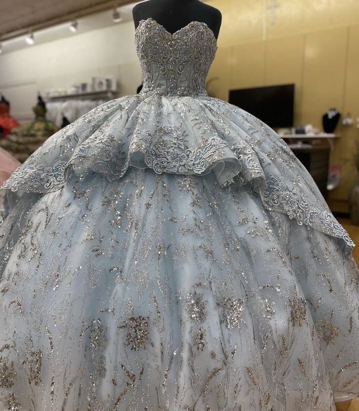 Quinceanera Dress Sleeveless Appliques Ball Gown Sweet 16 Dress       S6553