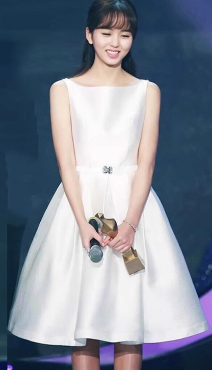 Coming of Age Ceremony White Banquet Dress Simple and Elegant Princess Dress Homecoming Dress R2974