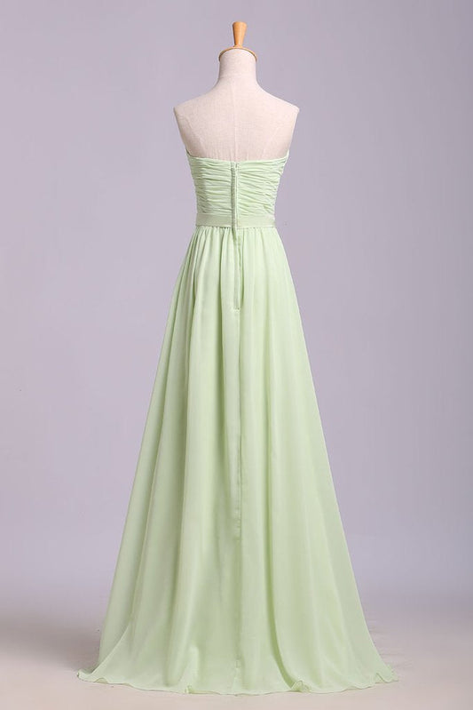 Simple Sweetheart Chiffon Prom Dress, Long Pleated Sleeveless Bridesmaid Dresses M1510