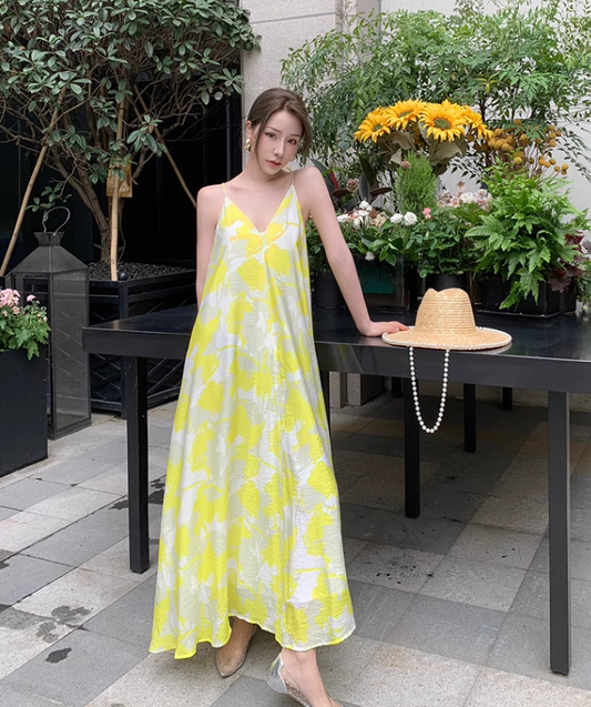 Cold style suspender dress women's printed backless travel beach dress holiday super fairy long dress R0182