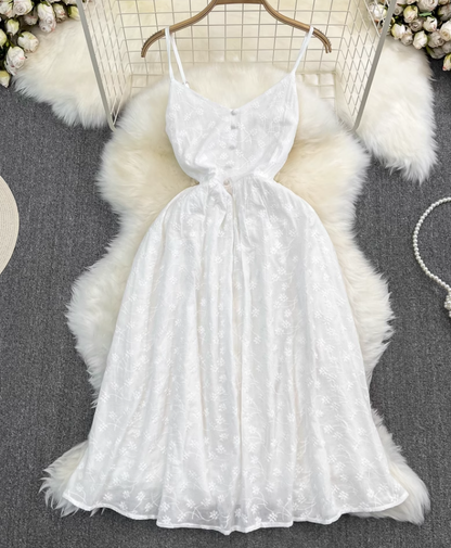 Holiday beach dress gentle retro V-neck waist slimming medium-length A-line embroidered dress R0336
