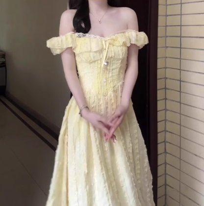Gentle style yellow one-shoulder dress, beautiful waist temperament long dress R0815