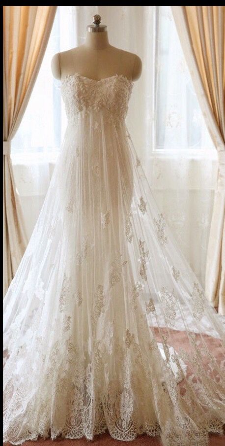 A-Line Tulle Lace Wedding Dress Elegant Long Wedding Party Dress     S6615