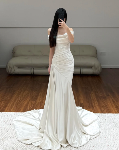 Off The Shoulder Elegant Ivory Wedding Dress With Train Satin Evening Dress  fg8675
